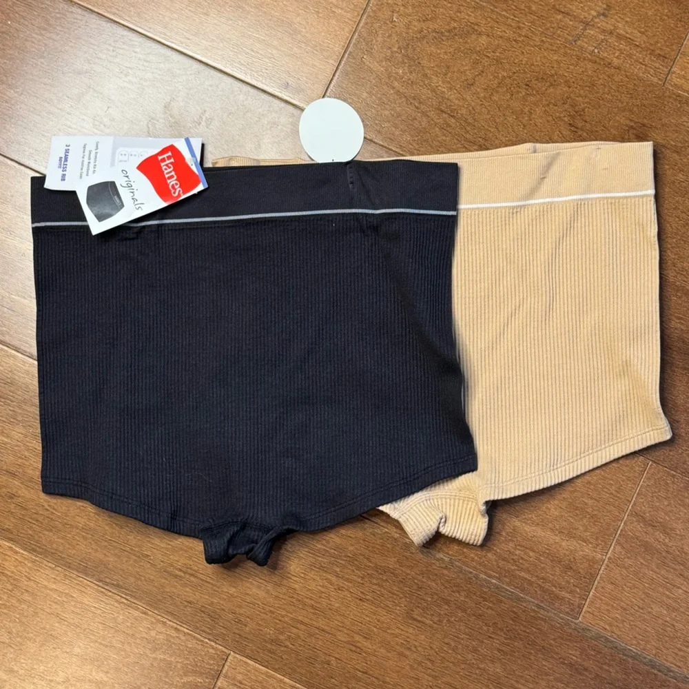 NWT HANES Black and Tan Boxer Brief Duo